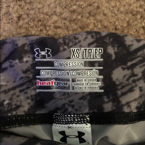 under amour leggings not full length - Picture 2 of 3